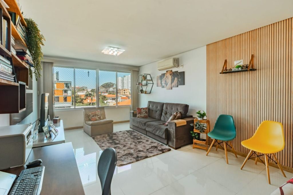 Residencial Multifamiliar de 2 quartos, 97m² no bairro Jardim Lindóia, em Porto Alegre | Eu Corretor