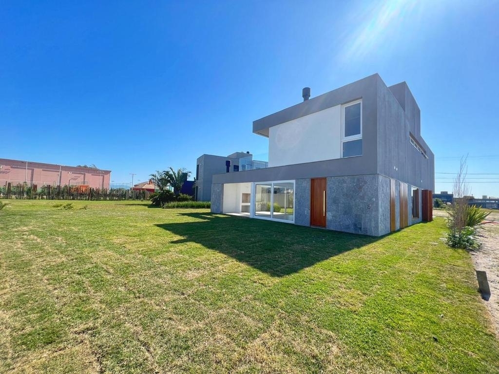 CP 19 Casa 125 - FP Imóveis Exclusividades