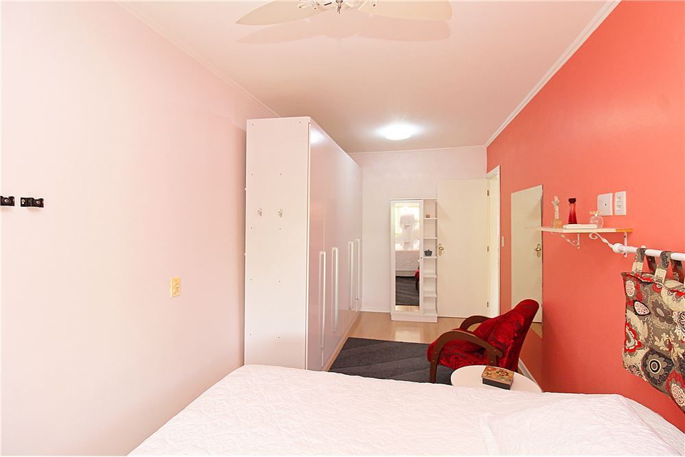 Residencial Multifamiliar de 3 quartos, 198m² no bairro Medianeira, em Porto Alegre | Eu Corretor