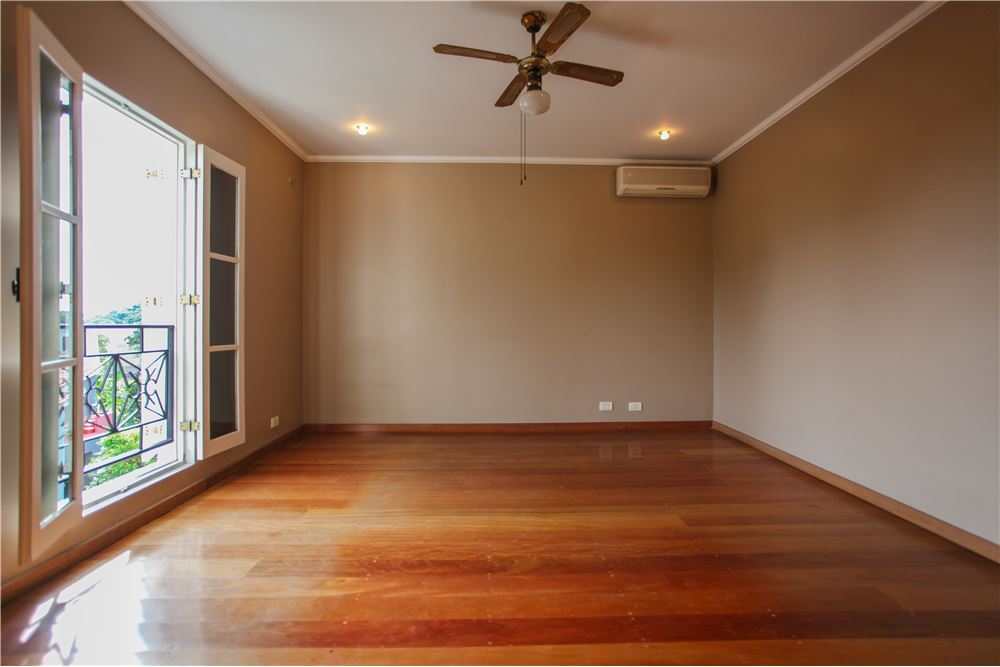 VMDJ 143 601261073-11 - REMAX Terra Exclusividades