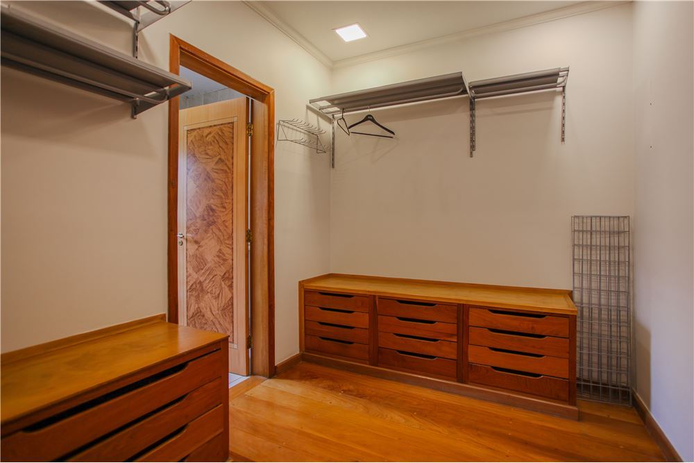 VMDJ 143 601261073-11 - REMAX Terra Exclusividades