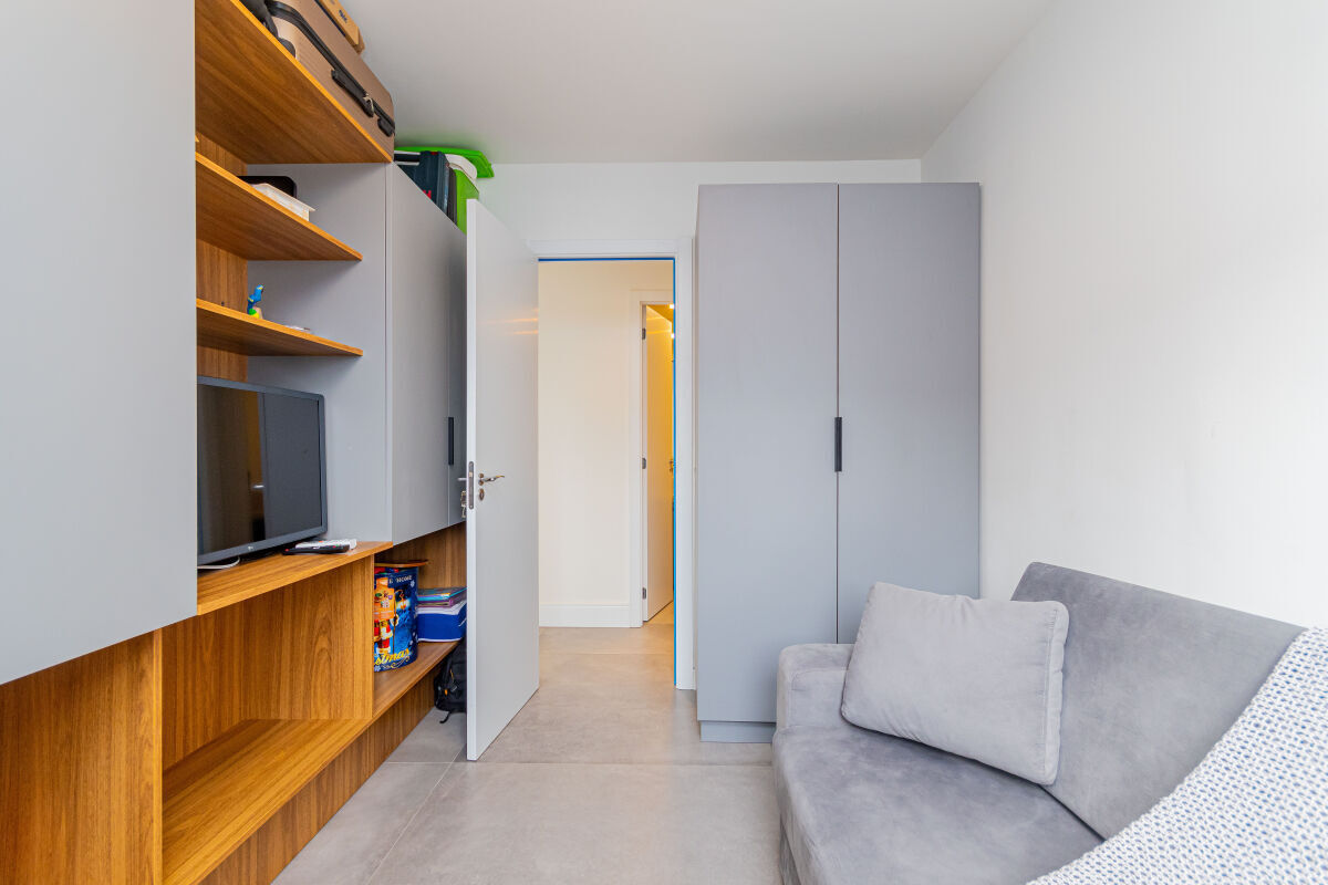 Residencial Multifamiliar de 3 quartos, 182m² no bairro Menino Deus, em Porto Alegre | Eu Corretor