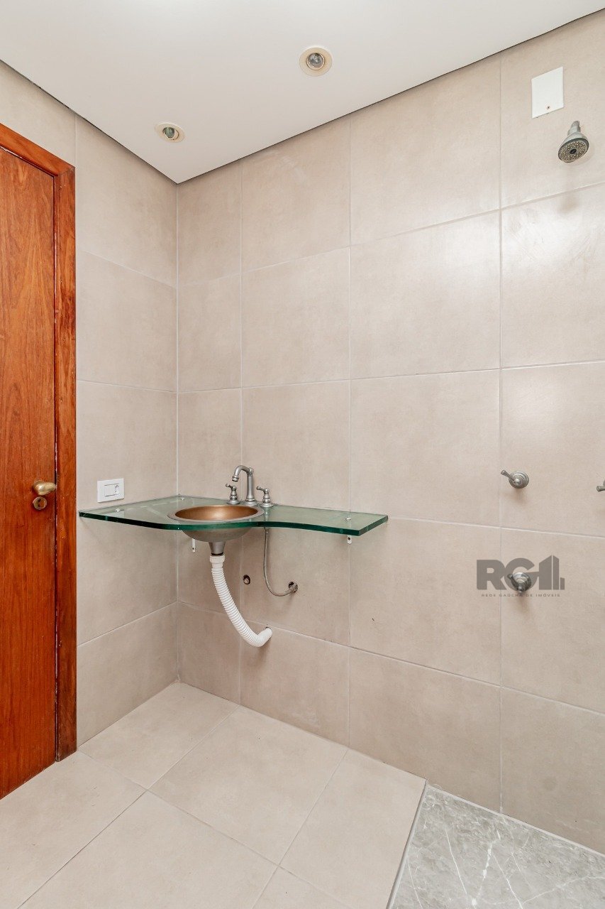 Residencial Multifamiliar de 3 quartos, 118m² no bairro Menino Deus, em Porto Alegre | Eu Corretor
