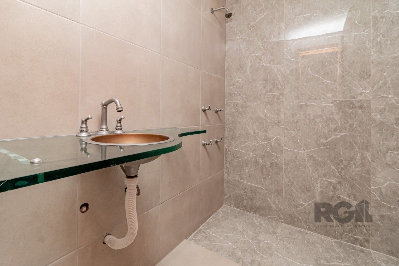 Residencial Multifamiliar de 3 quartos, 118m² no bairro Menino Deus, em Porto Alegre | Eu Corretor