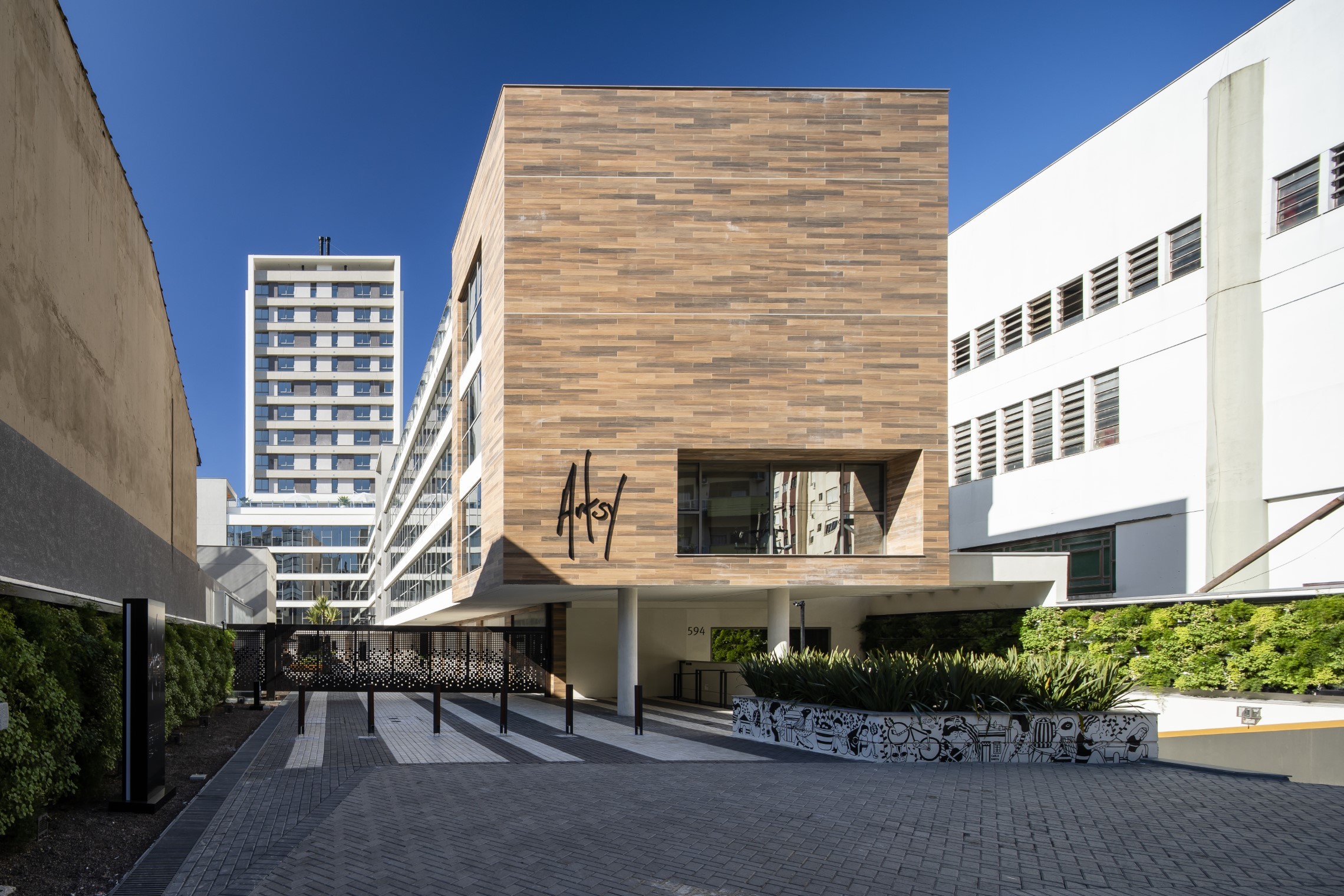 Artsy Creative Life - Maiojama