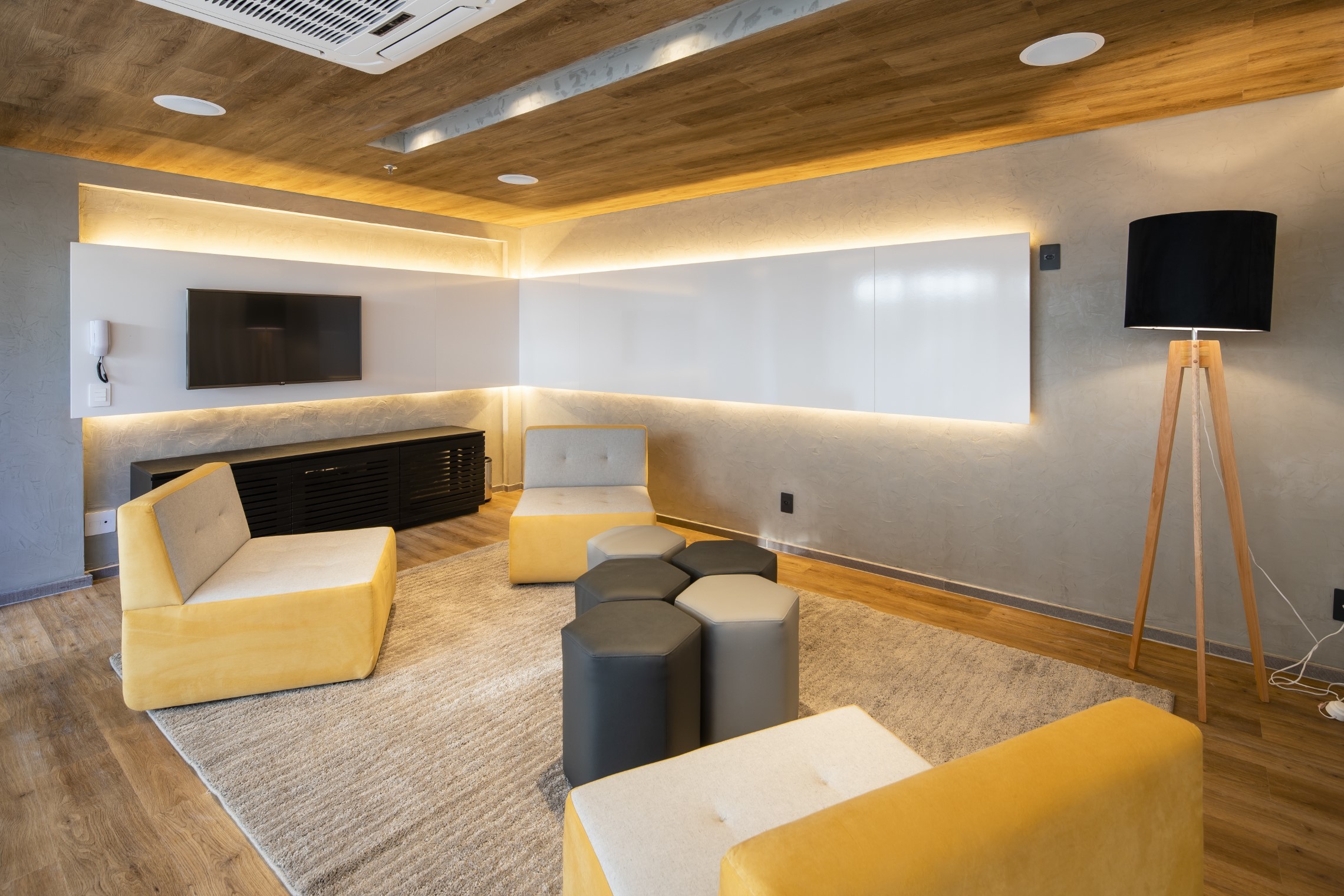 Artsy Creative Life - Maiojama