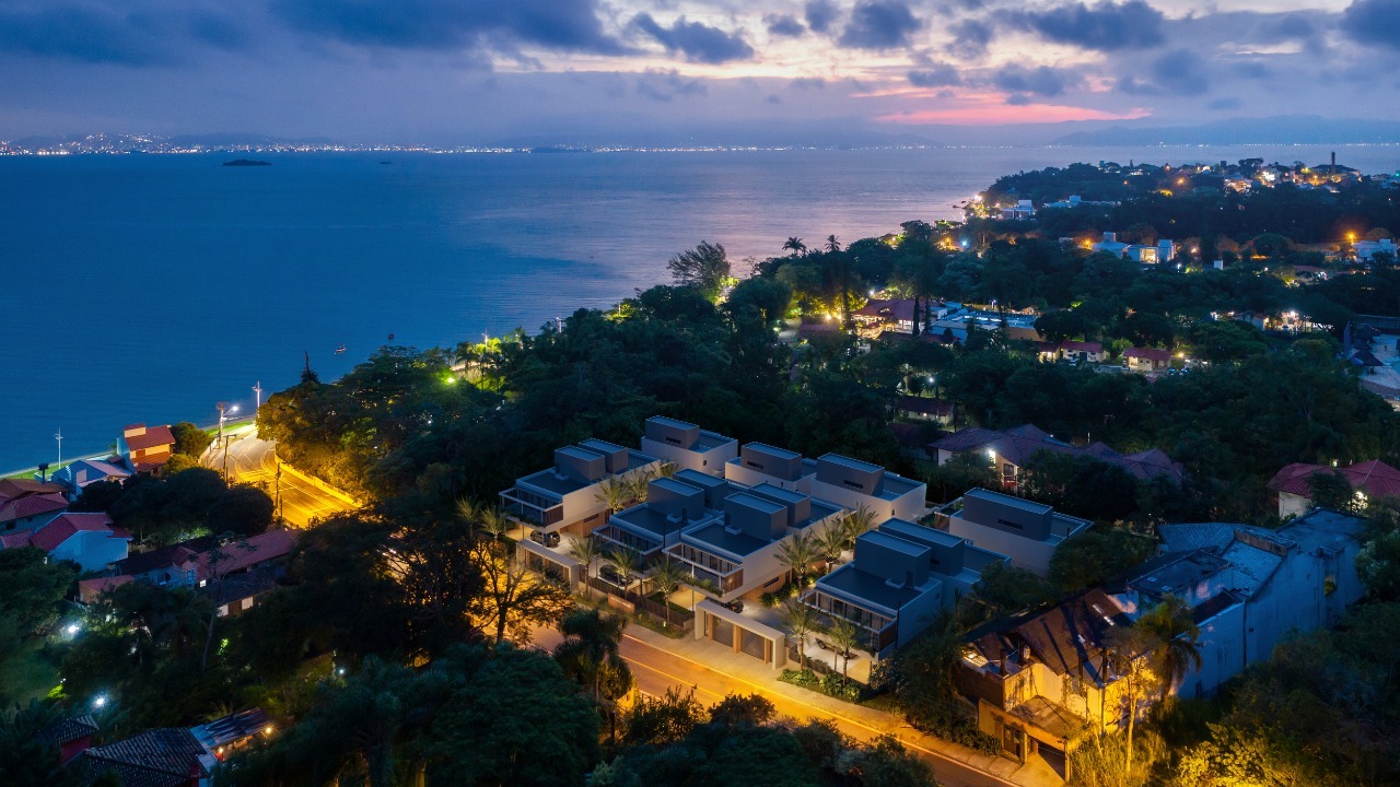 Residencial Multifamiliar de 3 quartos, 241m² no bairro Cacupé, em Florianópolis | Eu Corretor