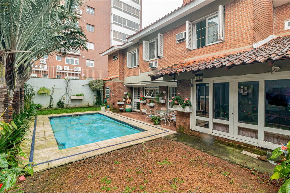 Residencial Multifamiliar de 6 quartos, 390m² no bairro Boa Vista, em Porto Alegre | Eu Corretor