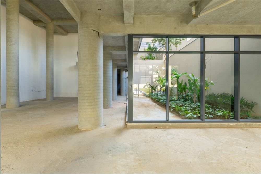 ADLMP 366 Loja 601131004-96 - REMAX Ares Exclusividades