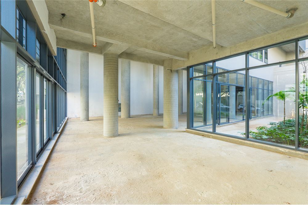 ADLMP 366 Loja 601131004-96 - REMAX Ares Exclusividades