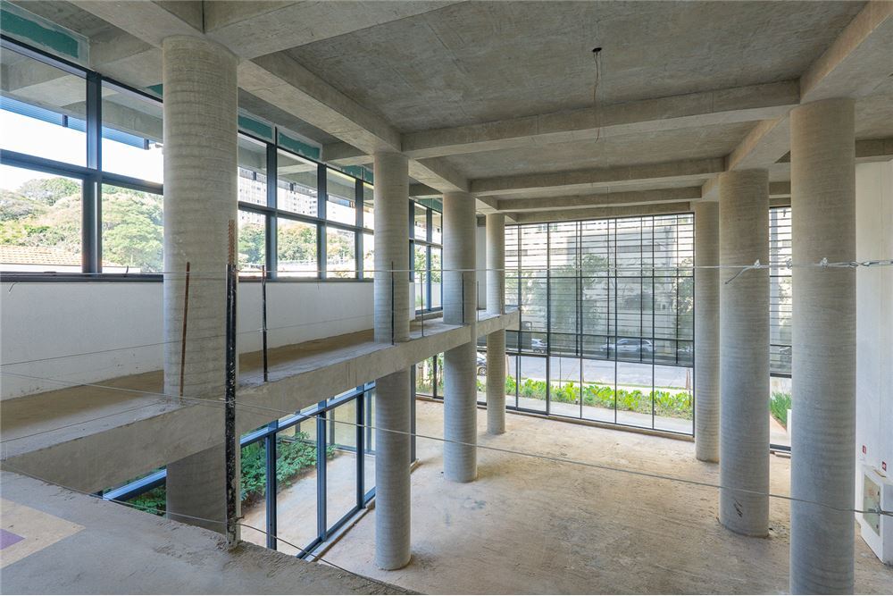 ADLMP 366 Loja 601131004-96 - REMAX Ares Exclusividades