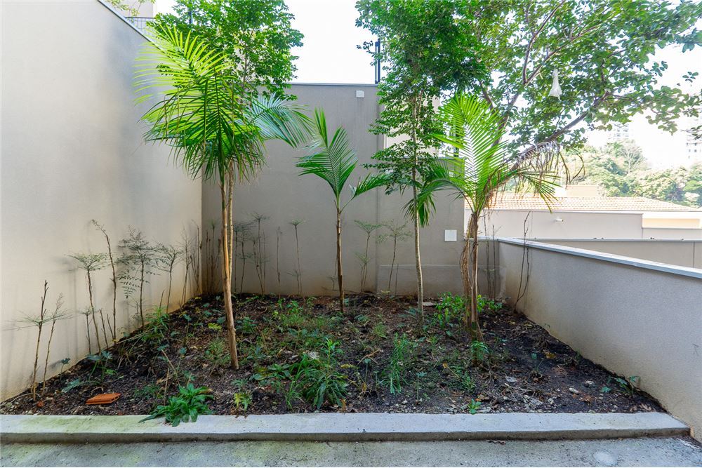 ADLMP 366 Loja 601131004-96 - REMAX Ares Exclusividades