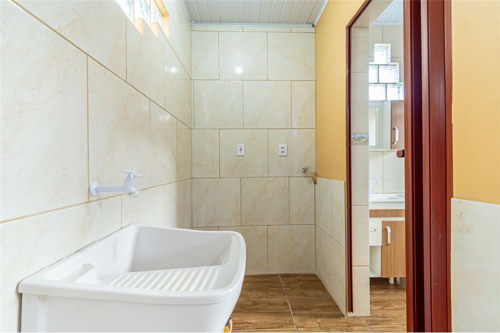 SJM 61 Casa 610241001-84 - REMAX 520 Exclusividades