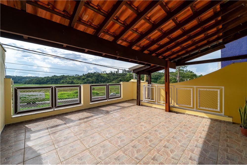 PSLFA 292 Casa 690591001-16 - REMAX Máxima Exclusividades