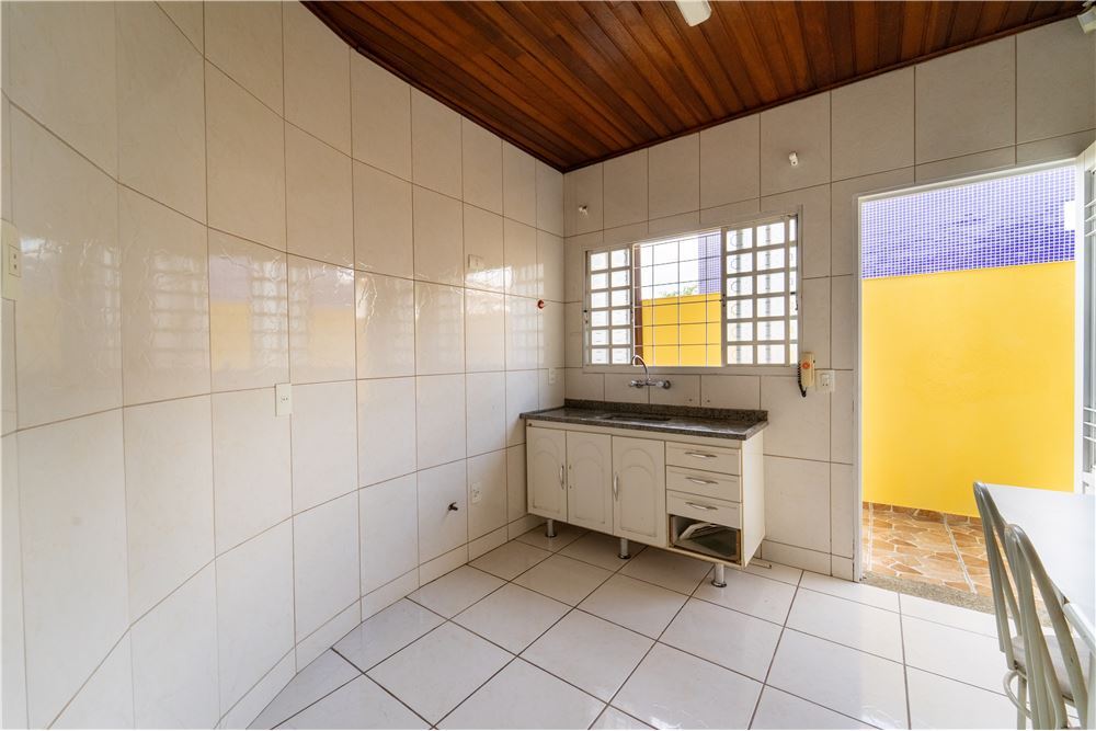 PSLFA 292 Casa 690591001-16 - REMAX Máxima Exclusividades