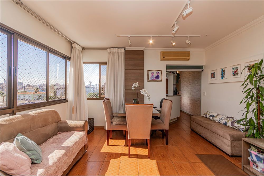 Residencial Multifamiliar de 2 quartos, 73m² no bairro Menino Deus, em Porto Alegre | Eu Corretor