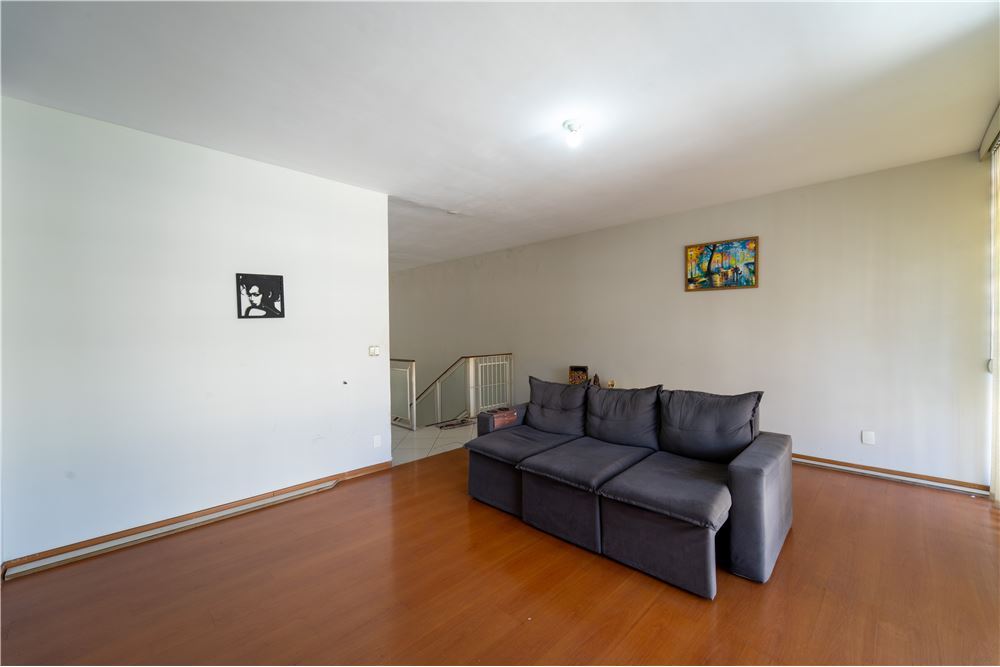 CVJJR 1026 Prédio 690591010-28 - REMAX Máxima Exclusividades