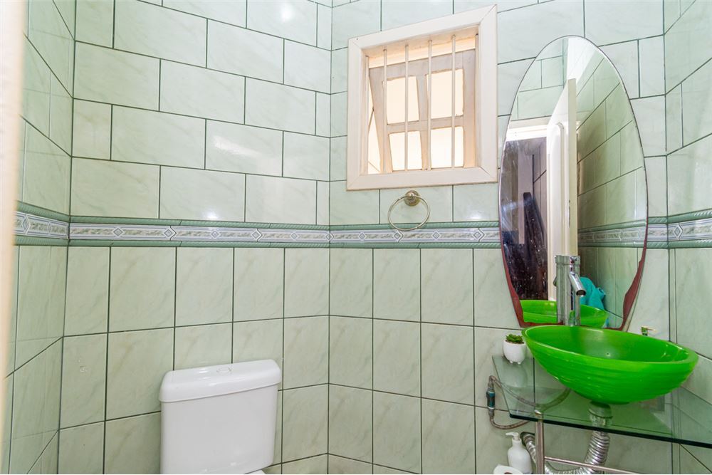 MDVDB 184 Casa 610241026-8 - REMAX 520 Exclusividades