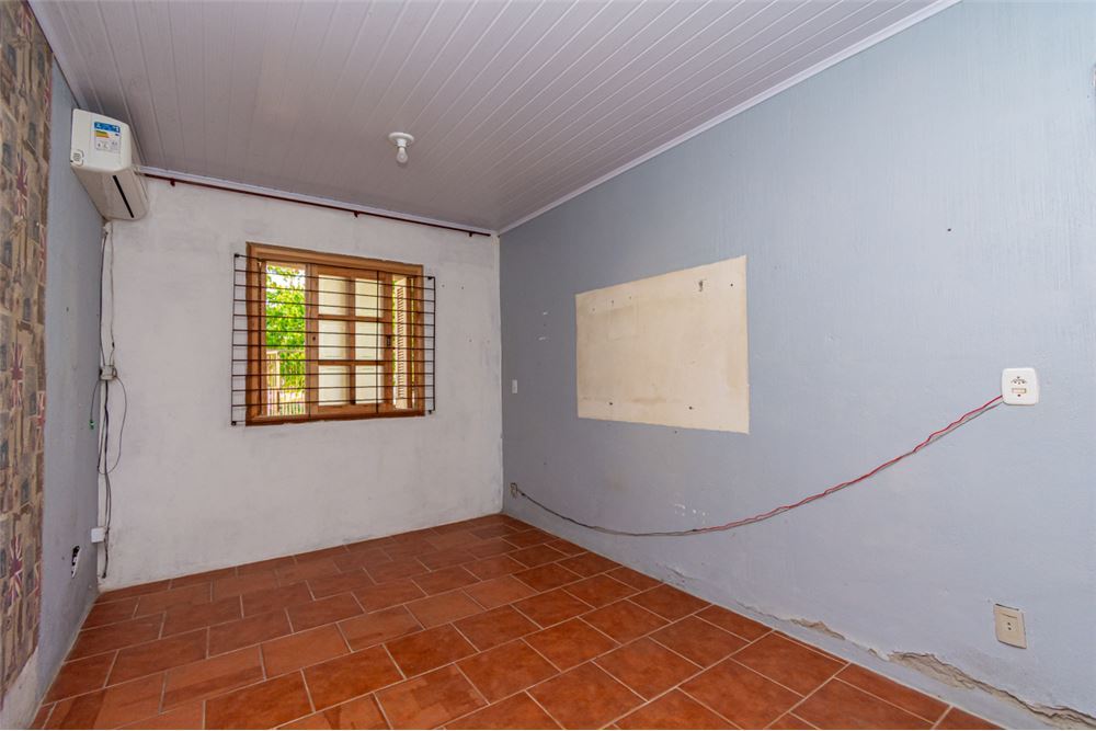 HDG 81 Casa 610241030-4 - REMAX 520 Exclusividades