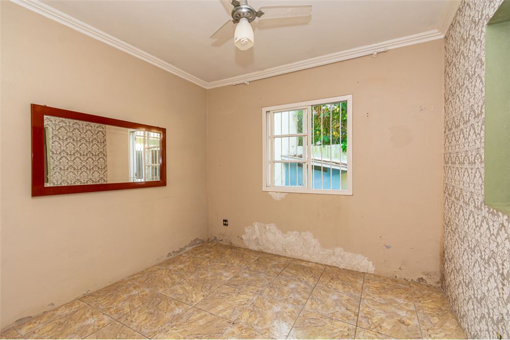 HDG 81 Casa 610241030-4 - REMAX 520 Exclusividades