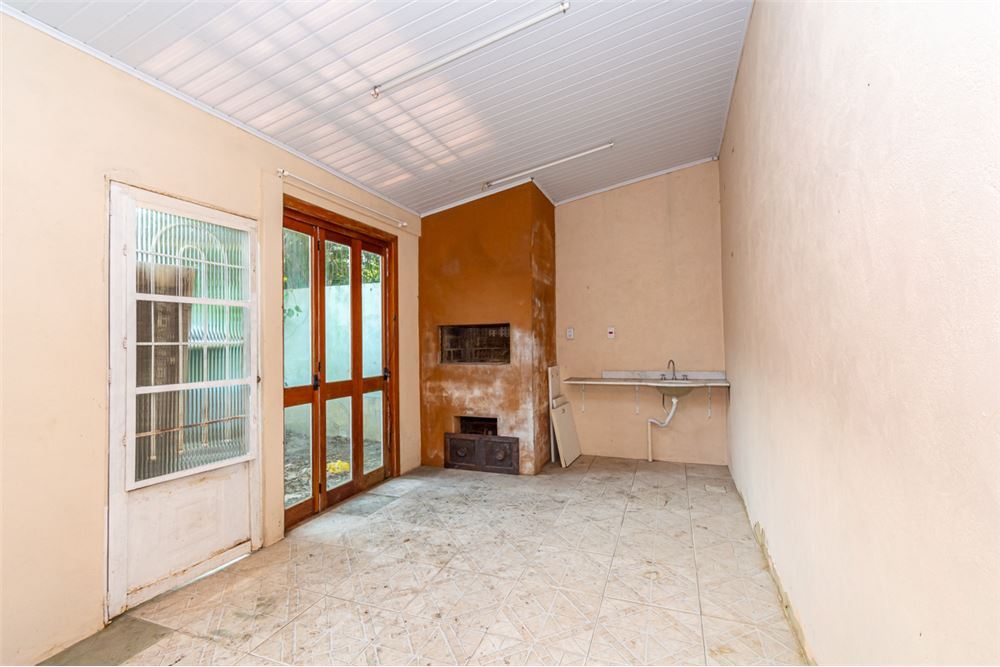 HDG 81 Casa 610241030-4 - REMAX 520 Exclusividades