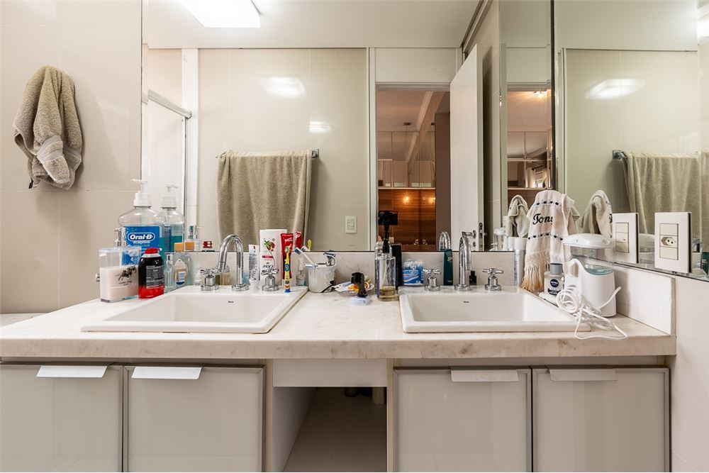 Residencial Multifamiliar de 3 quartos, 180m² no bairro Vila Nova Conceição, em São Paulo | Eu Corretor