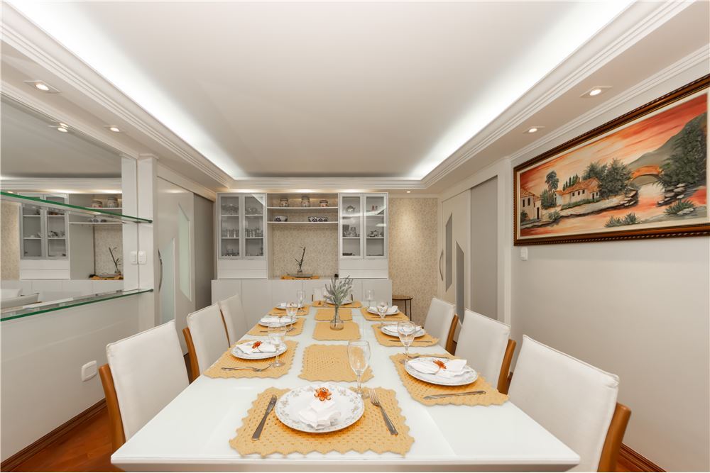 VFB 298 Apto 601811001-43 - REMAX HomeVision Exclusividades