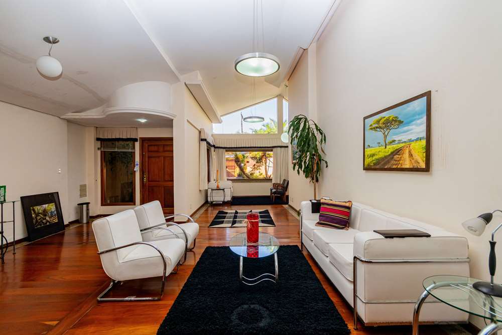 Residencial Multifamiliar de 6 quartos, 374m² no bairro Tristeza, em Porto Alegre | Eu Corretor