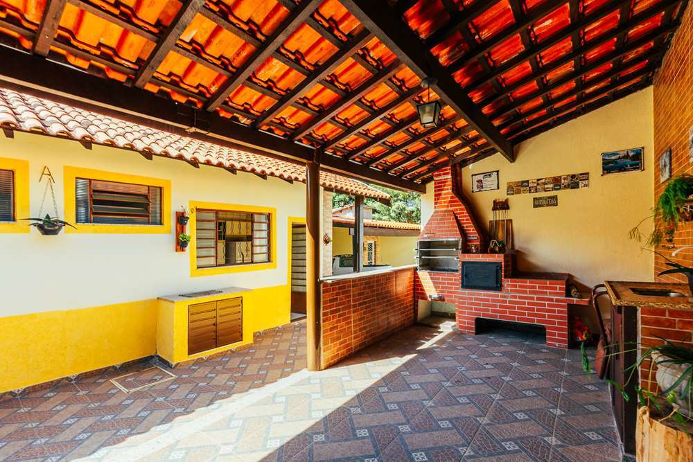 ENGR 1310 690591033-73 - REMAX Máxima Exclusividades