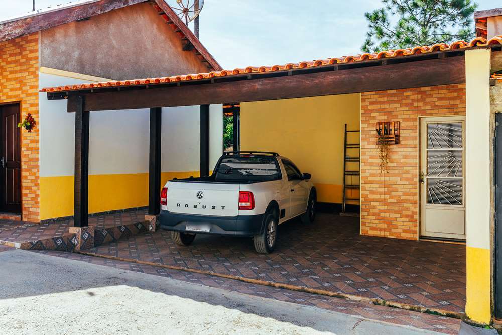 ENGR 1310 690591033-73 - REMAX Máxima Exclusividades