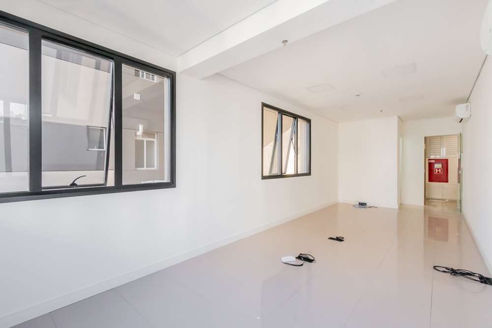 HCB 652 Sala 601081011-28 - REMAX Lepex Exclusividades