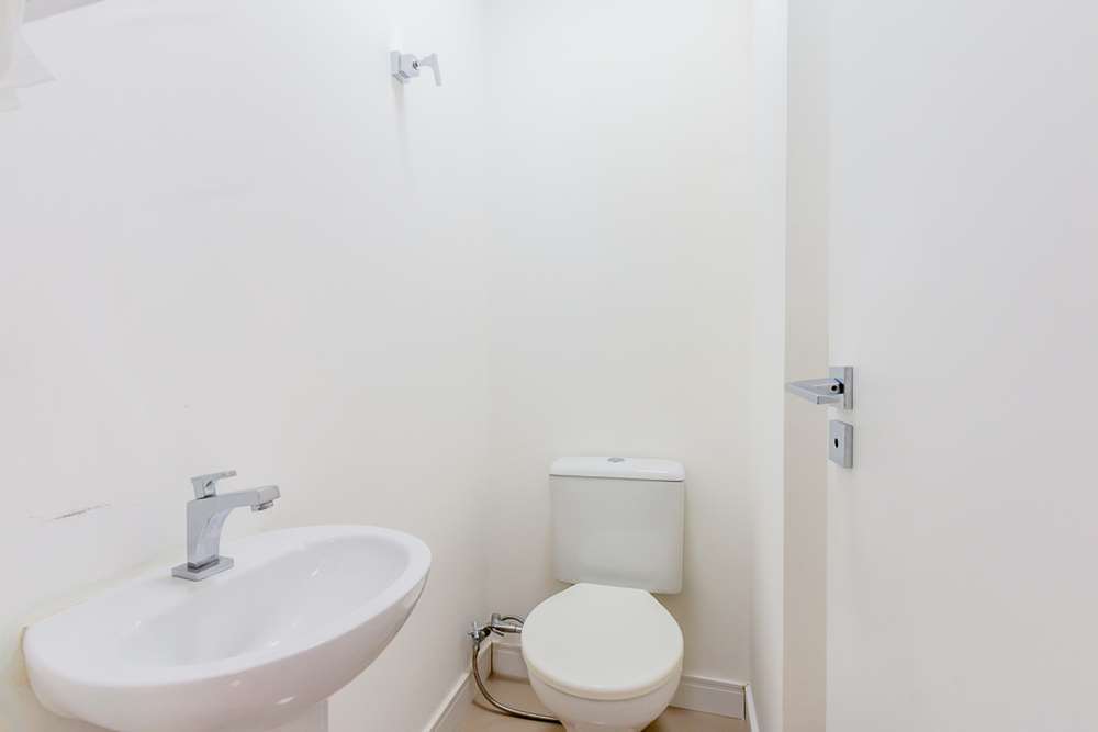 HCB 652 Sala 601081011-28 - REMAX Lepex Exclusividades