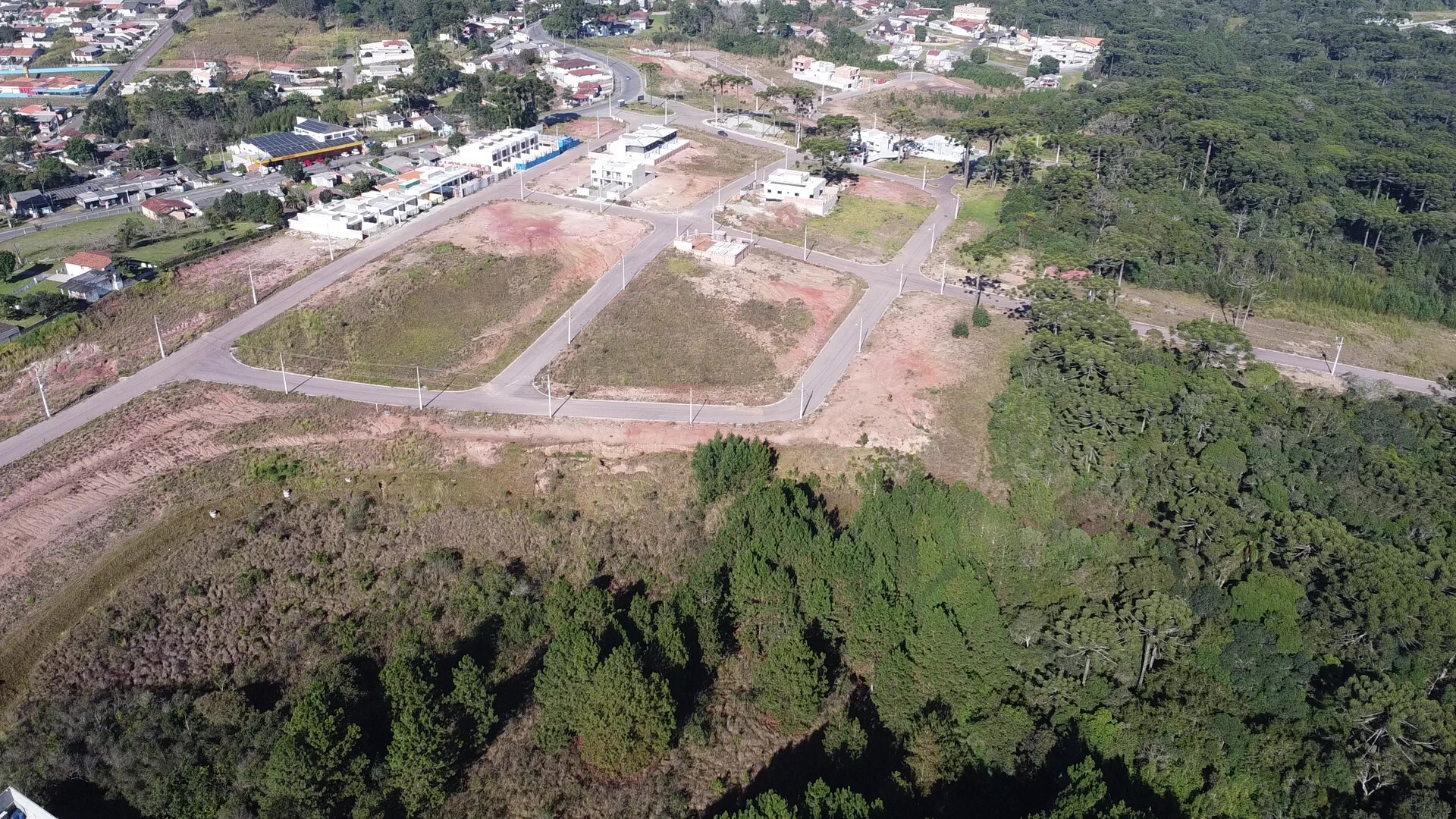 Residencial Multifamiliar de 360m² no bairro Quatro Barras, em Quatro Barras | Eu Corretor