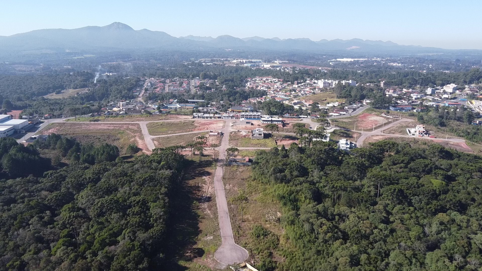 Residencial Multifamiliar de 360m² no bairro Quatro Barras, em Quatro Barras | Eu Corretor