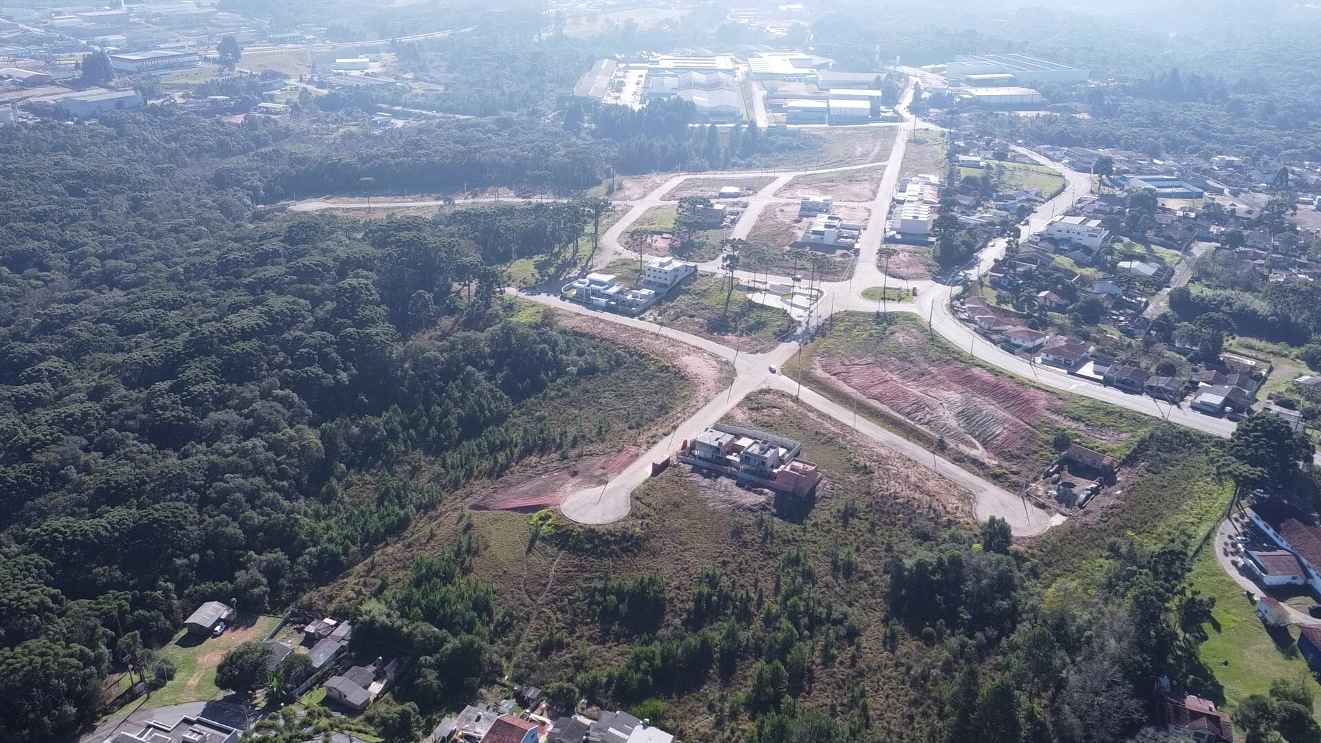 Residencial Multifamiliar de 360m² no bairro Quatro Barras, em Quatro Barras | Eu Corretor