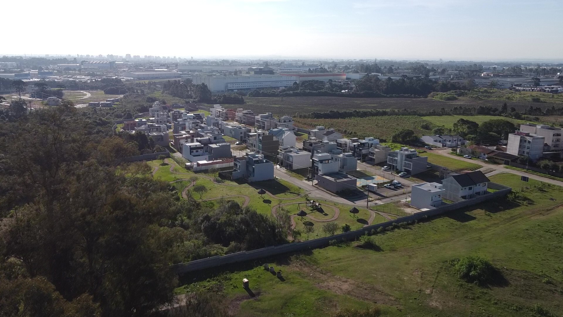 Residencial Multifamiliar de 128m² no bairro Costeira, em São José dos Pinhais | Eu Corretor