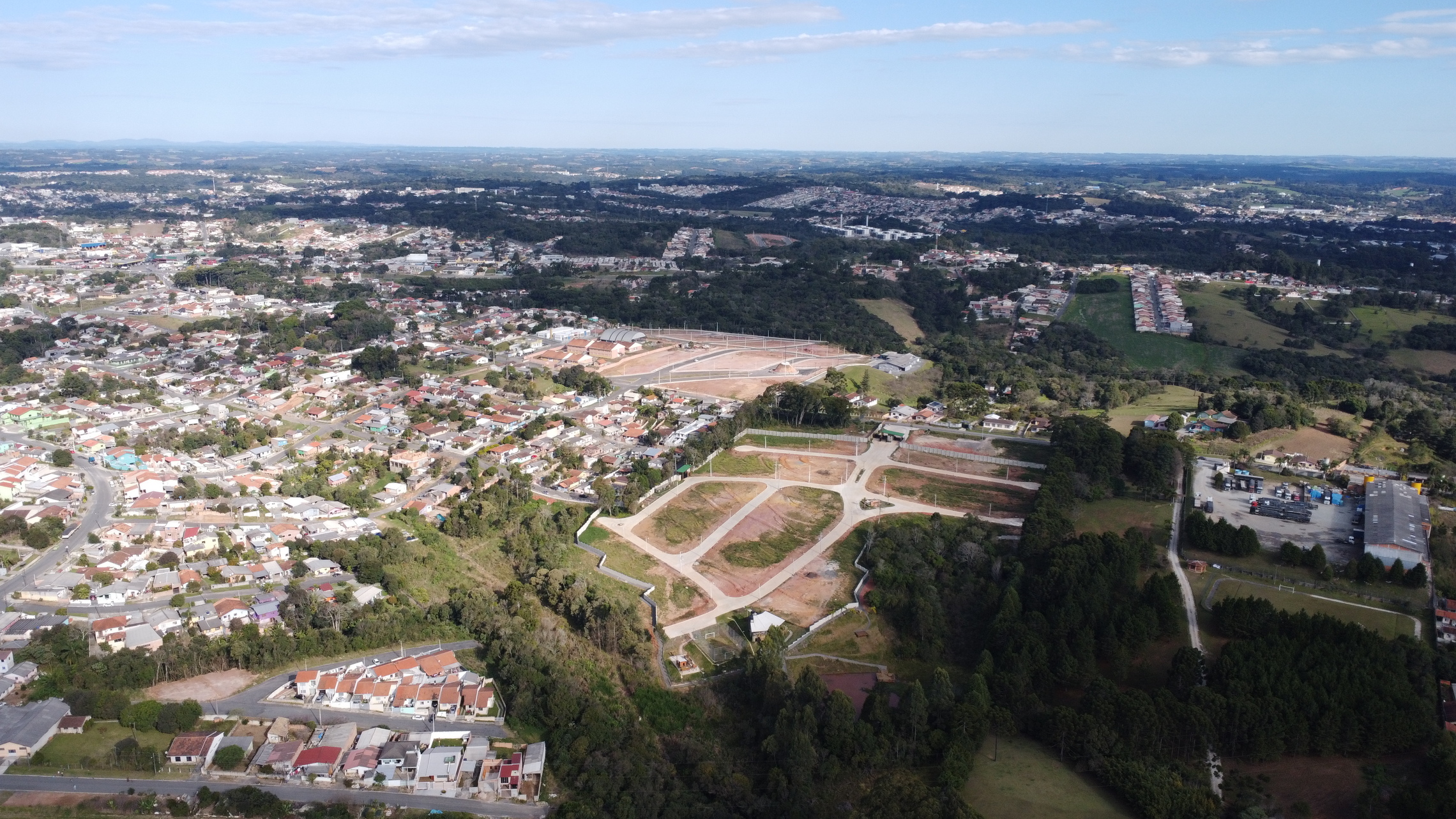 Residencial Multifamiliar de 180m² no bairro Vila Rivabem, em Campo Largo | Eu Corretor