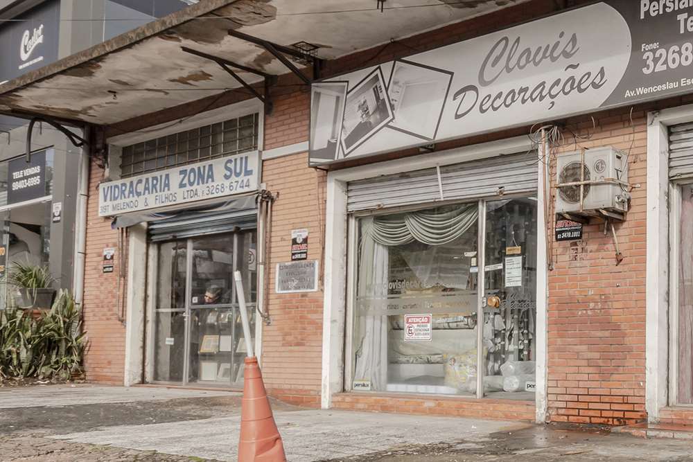 Comercial de 420m² no bairro Tristeza, em Porto Alegre | Eu Corretor