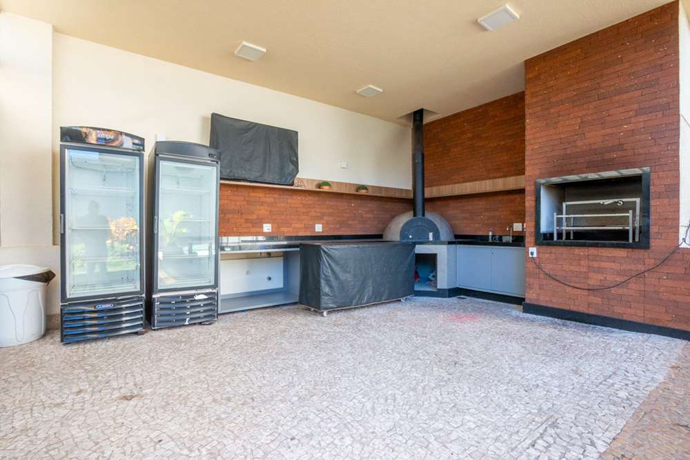 PAG 855 Apto 601081044-33 - REMAX Lepex Exclusividades