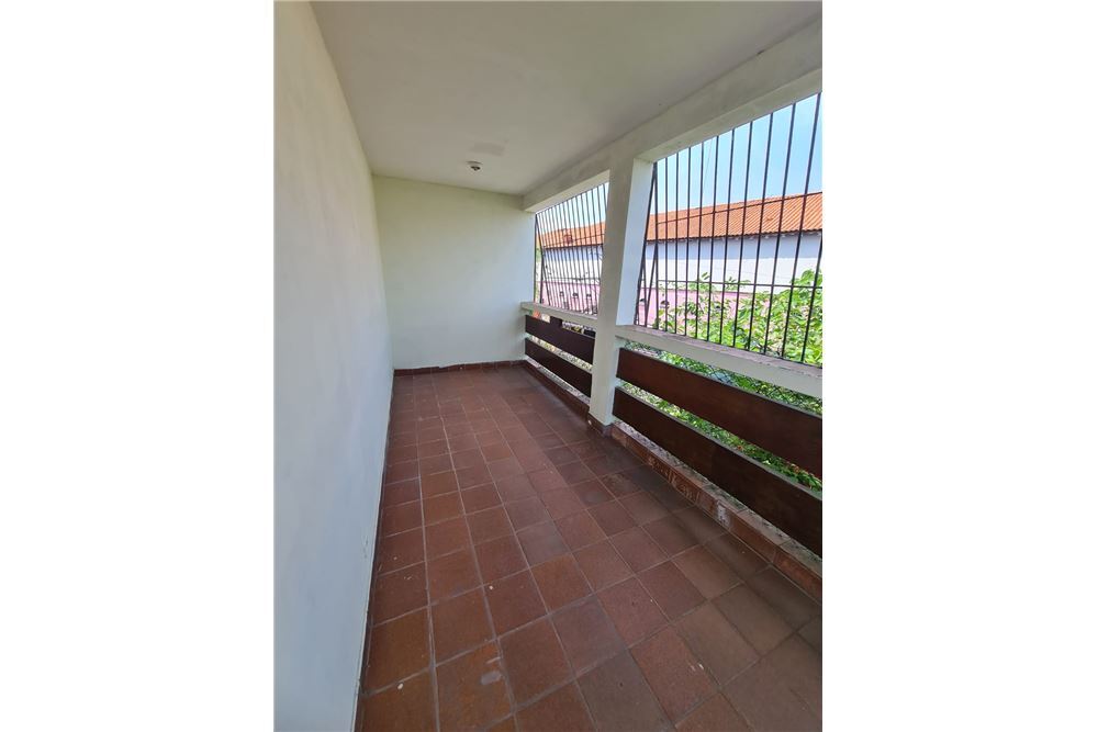 VRHM 35 Casa 602051002-2 - REMAX B Loyalty Exclusividades