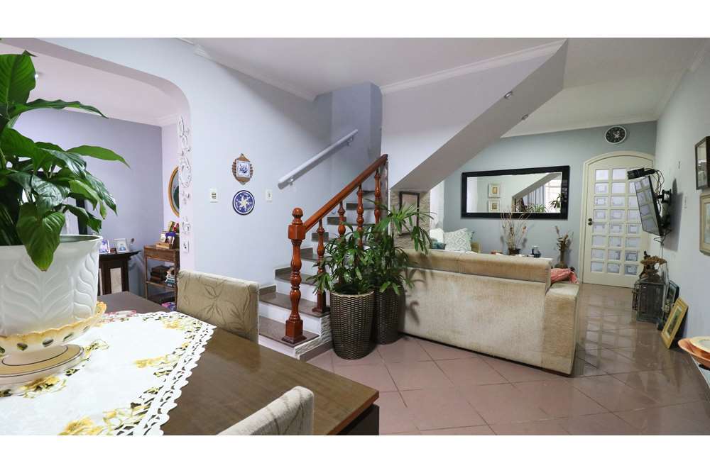 CBRDI 932 Casa 601361048-2 - REMAX Trio Exclusividades CBRDI 932 Casa 601361048-2 - REMAX Trio Exclusividades