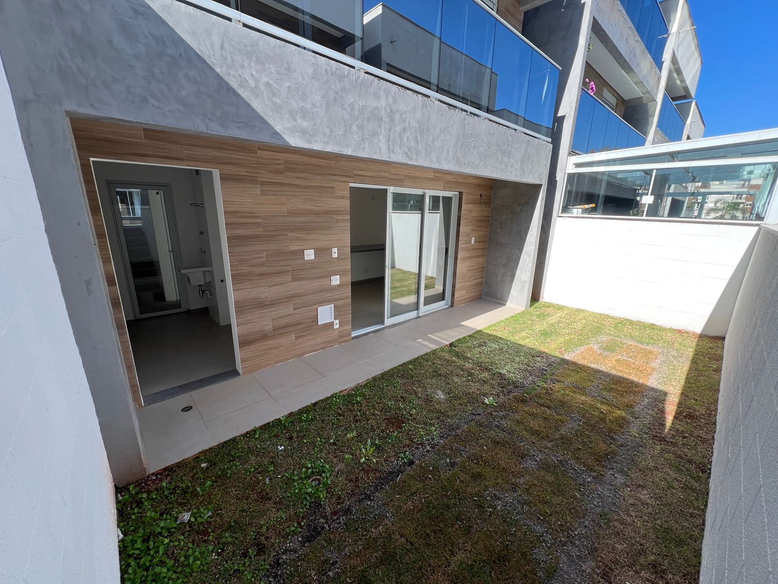 VSC 1647 Casa 4271 MDN - V.Lume Exclusividades