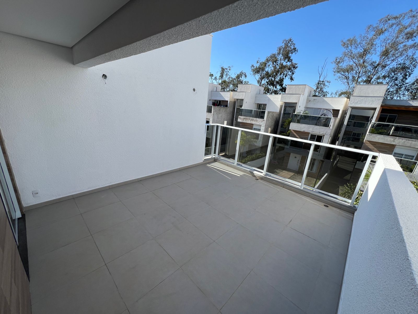 VSC 1647 Casa 4271 MDN - V.Lume Exclusividades