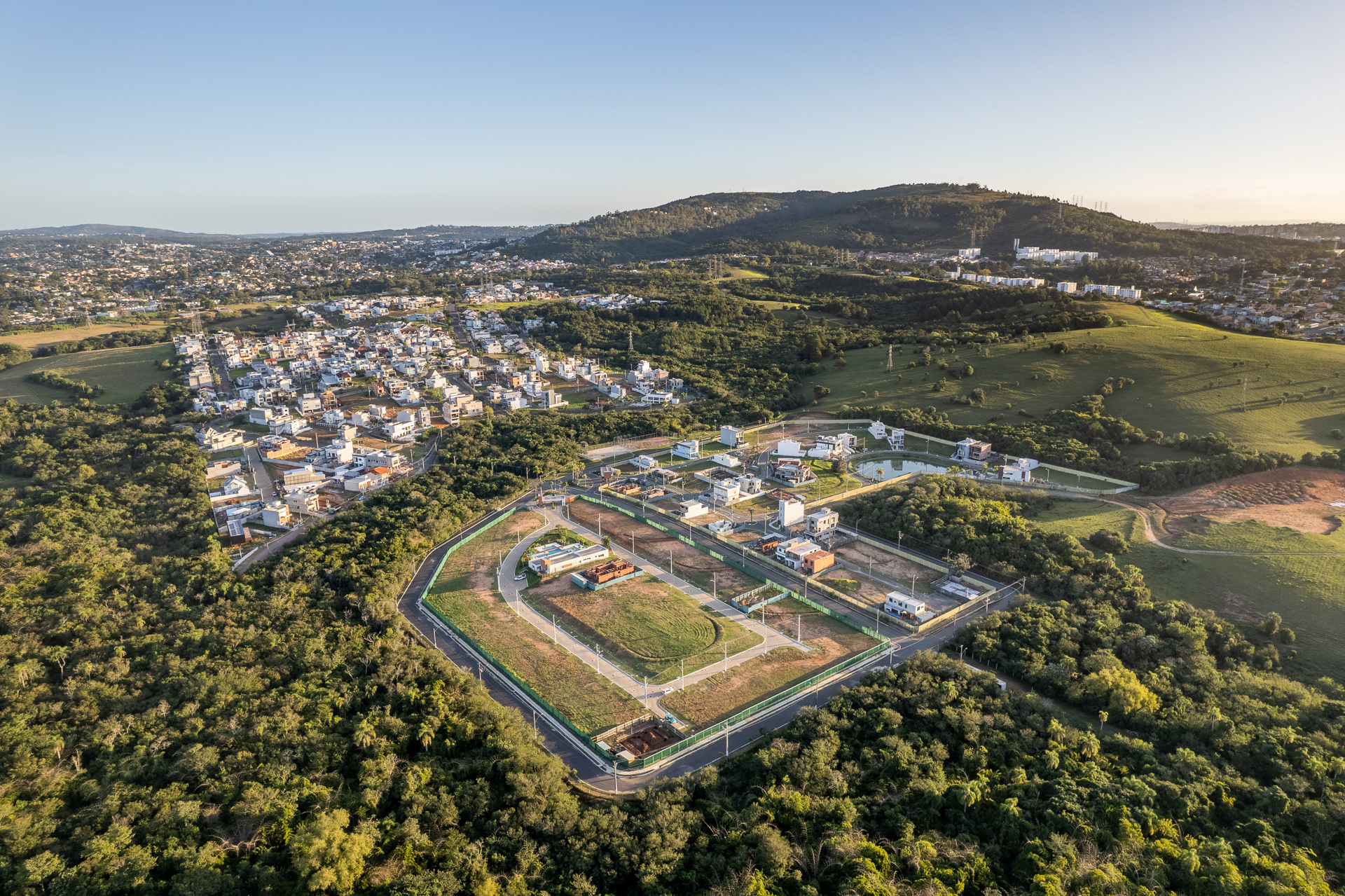 Residencial Multifamiliar de 204m² no bairro Morro Santana, em Porto Alegre | Eu Corretor
