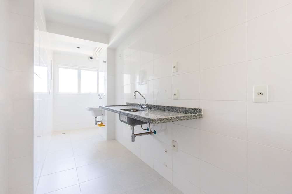 LF 645 Apto 601081024-11 - REMAX Lepex Exclusividades