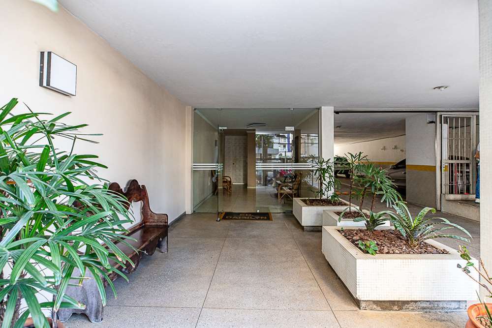 PCEL 574 Apto 601241030-4 - REMAX Ville Exclusividades