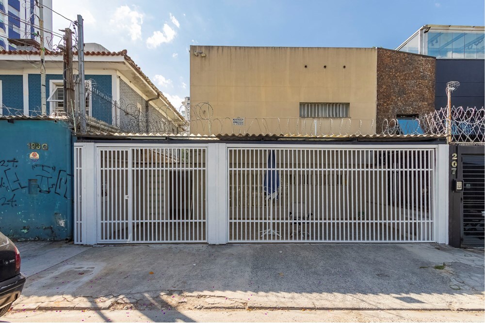 CBJDSJ 197 Loja 601361003-132 - REMAX Trio Exclusividades