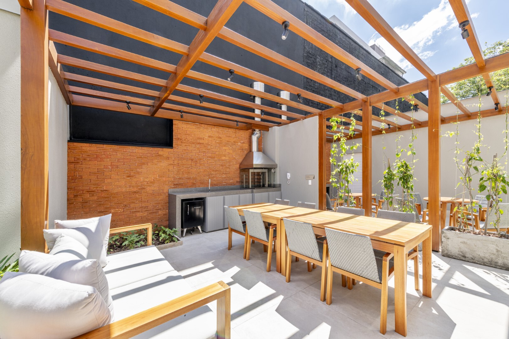 Residencial Multifamiliar de 2 quartos, 54m² no bairro Passo da Areia, em Porto Alegre | Eu Corretor