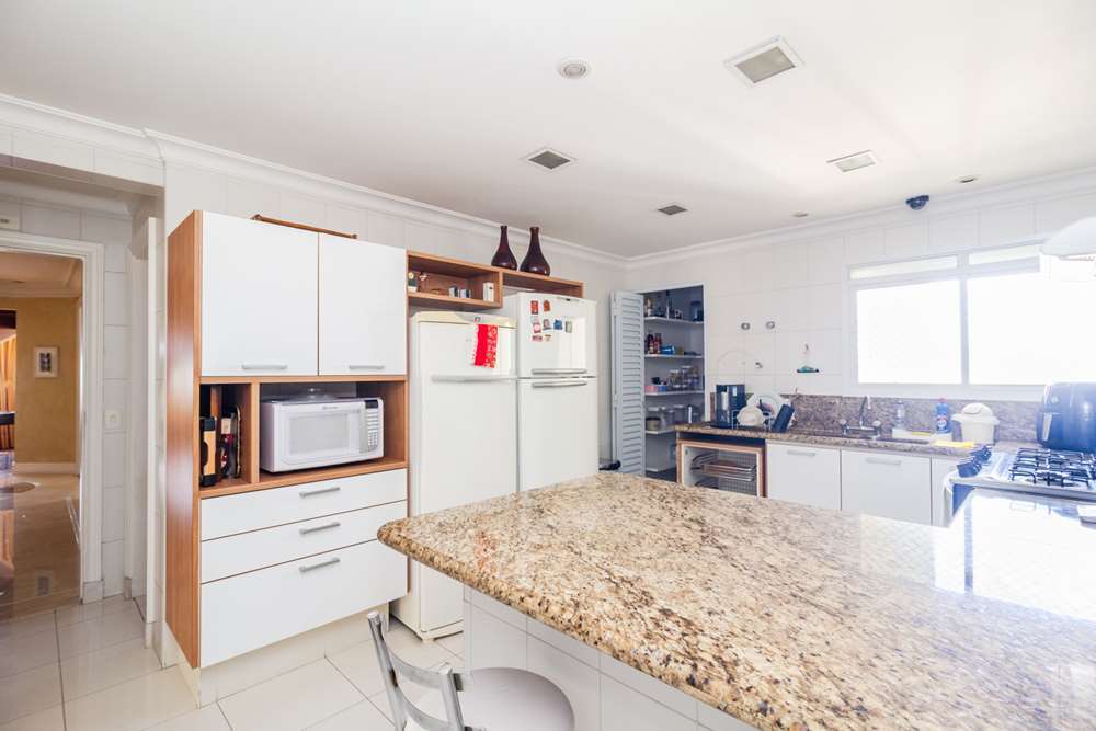 VAJG 512 Apto 601361044-23 - REMAX Trio Exclusividades