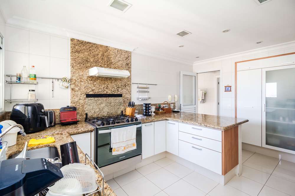 VAJG 512 Apto 601361044-23 - REMAX Trio Exclusividades